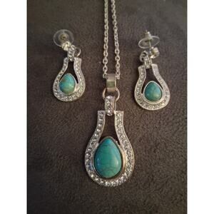 Novadab Silver and Turquoise Necklace and Earrings